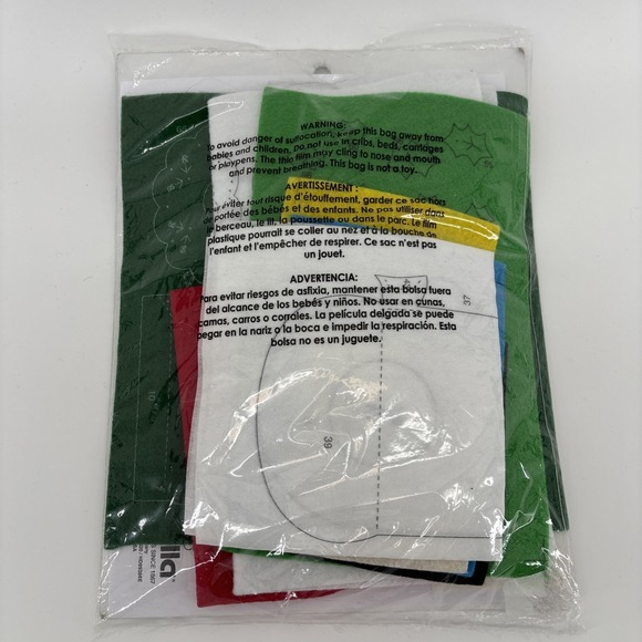 Bucilla Felt Door Hangers Kit "Christmas Greetings" Santa Snowman Felt Craft NIP - Picture 4 of 4